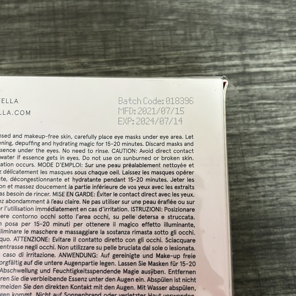 Grace & Stella everything is better in pink eye mask New - Picture 5 of 5